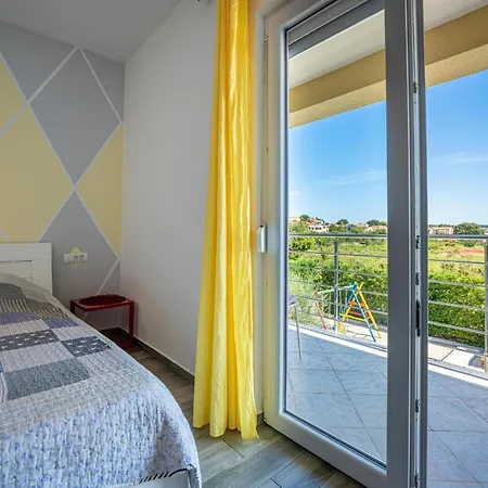 4 Bedroom Renata Near Porec * Kastelir