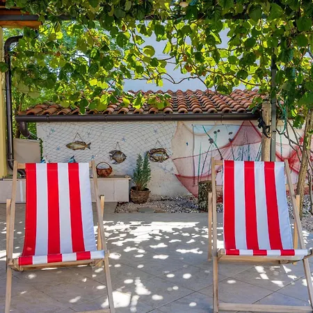 4 Bedroom Renata Near Porec Vila