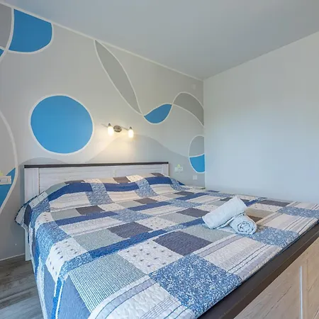 4 Bedroom Renata Near Porec Vila