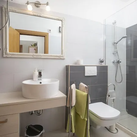 빌라 4 Bedroom Renata Near Porec Kaštelir