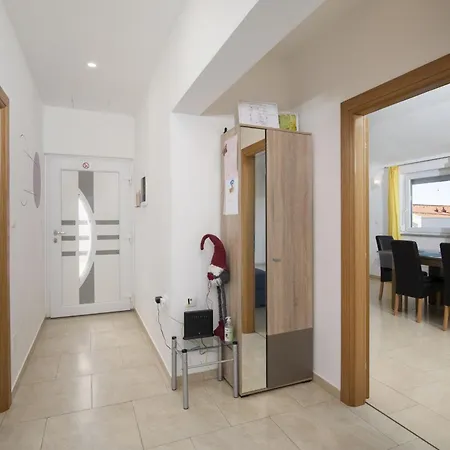 4 Bedroom Renata Near Porec *