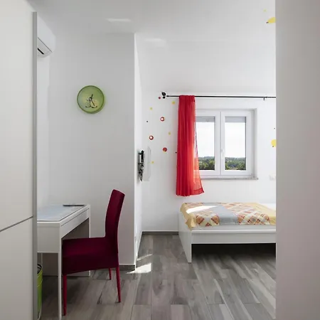 4 Bedroom Renata Near Porec