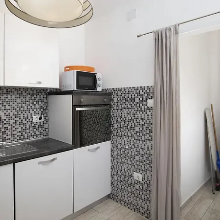 빌라 4 Bedroom Renata Near Porec Kaštelir
