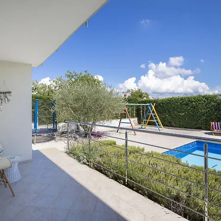 4 Bedroom Renata Near Porec