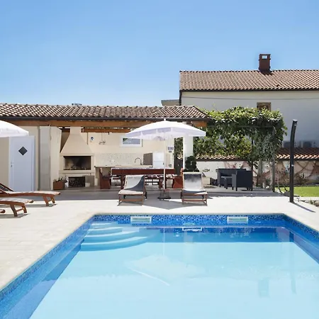 빌라 4 Bedroom Renata Near Porec *