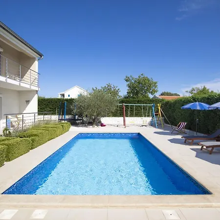 4 Bedroom Renata Near Porec